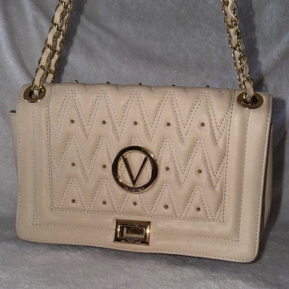Valentino Cream Quilted Shoulder Bag with Gold Chain - Picture 9 of 10